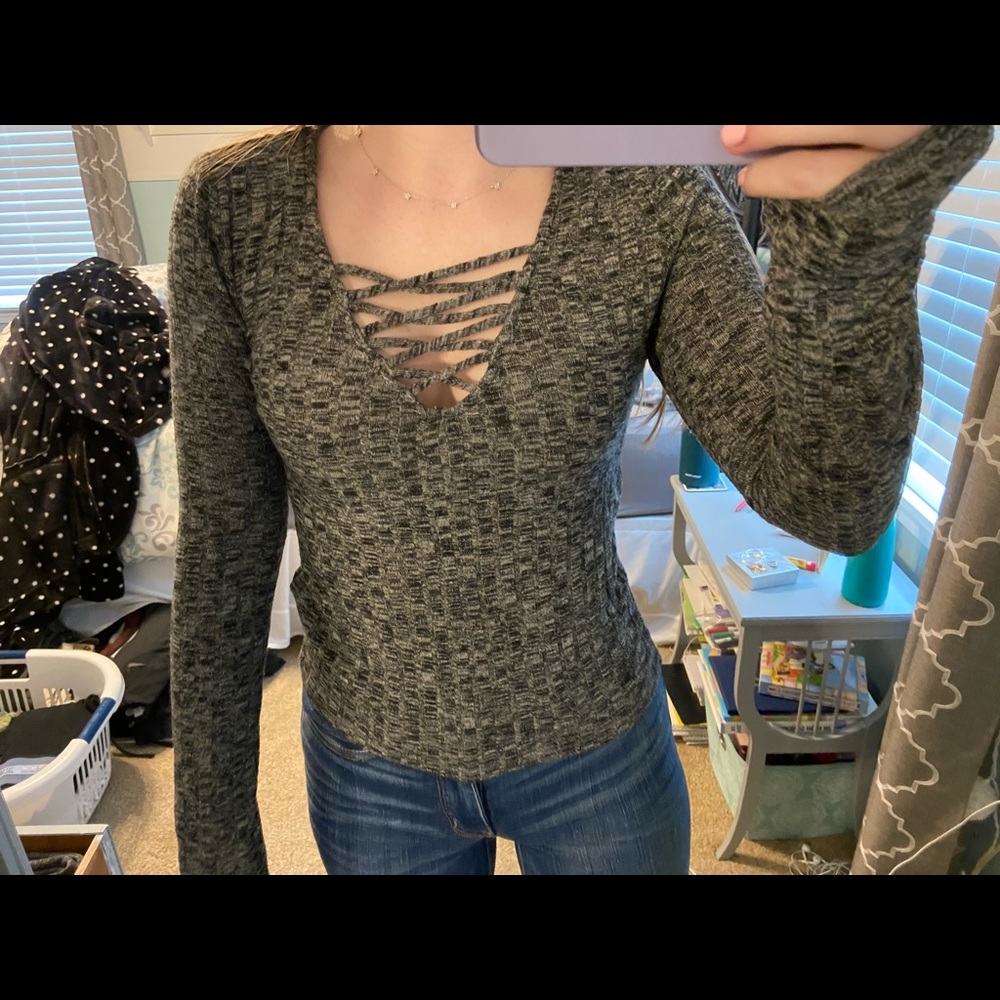 Boutique Grey Ribbed Long Sleeve Crop Top
